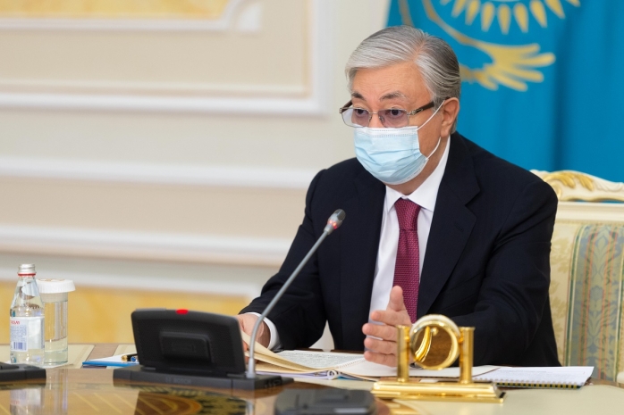 Токаев предложил расширить опыт сотрудничества по примеру производства «Спутника V»