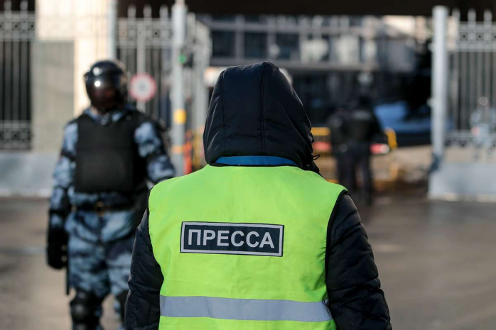 МИОР следит за арестами журналистов