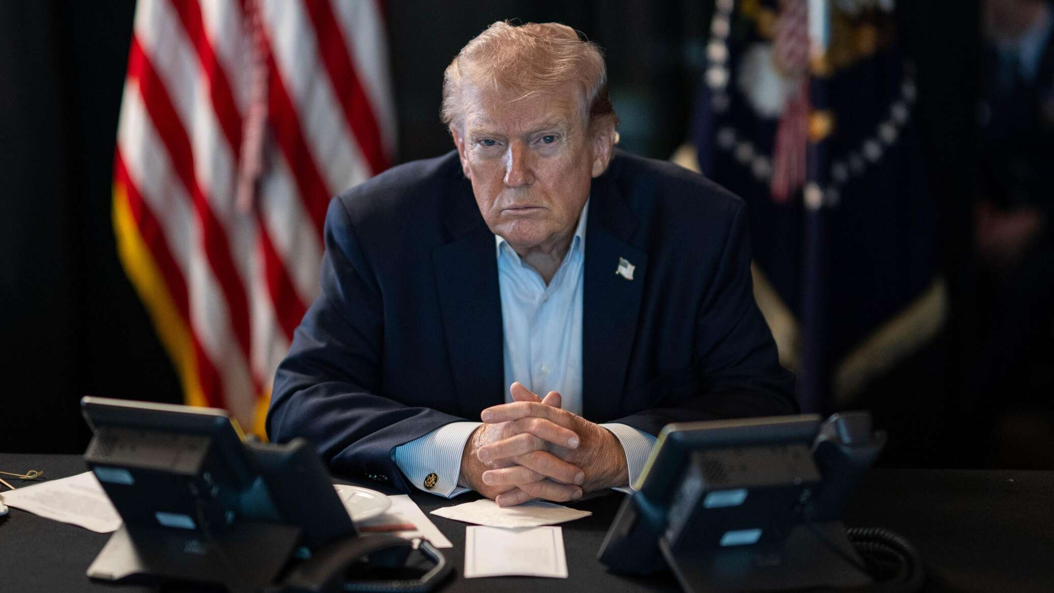 Трамп приказал бомбить Иран с невиданной силой, если с ним что-то случится - СМИ