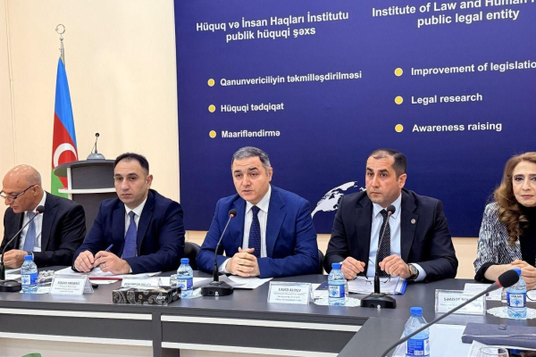 В Баку состоялась инфосессия на тему «Правила этического поведения судей и адвокатов»