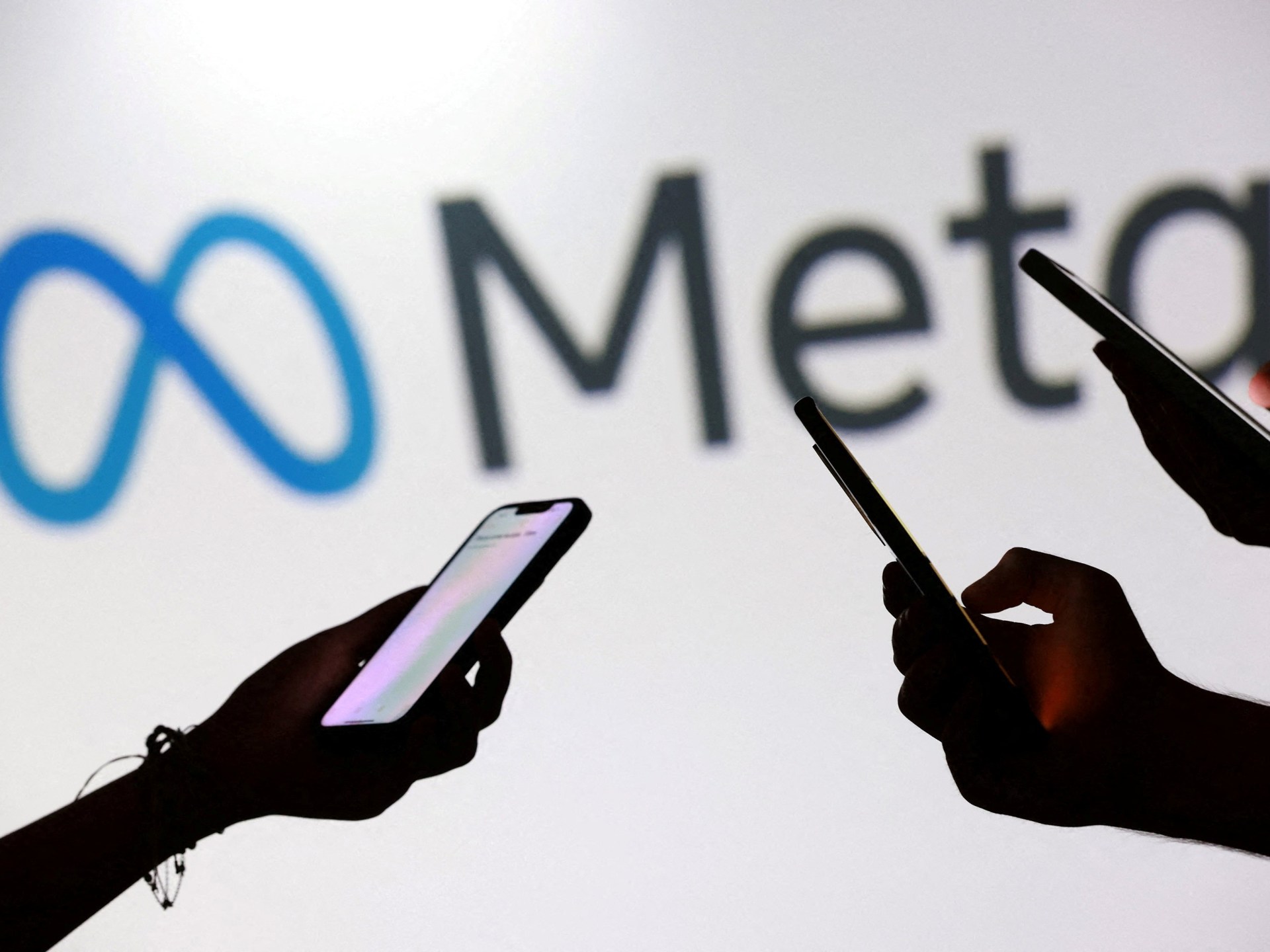 Meta увольняет 8 000 сотрудников, Microsoft предлагает выкуп