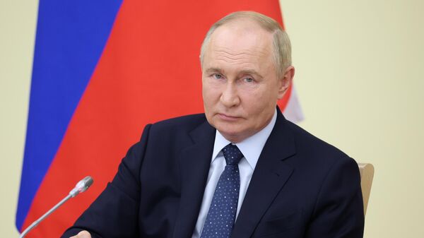 Путин заявил, что РФ готова укреплять многоплановые отношения с Казахстаном