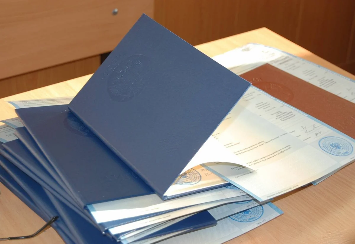 В Азербайджане за 3 месяца не признаны дипломы 255 выпускников иностранных вузов