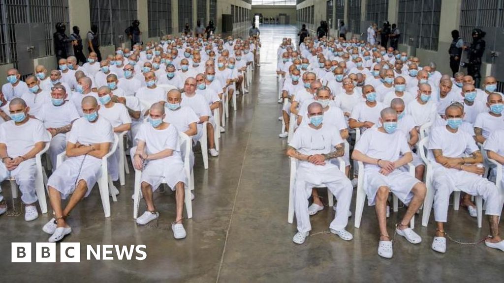 В Сальвадоре начался массовый суд над 486 лидерами банды MS-13