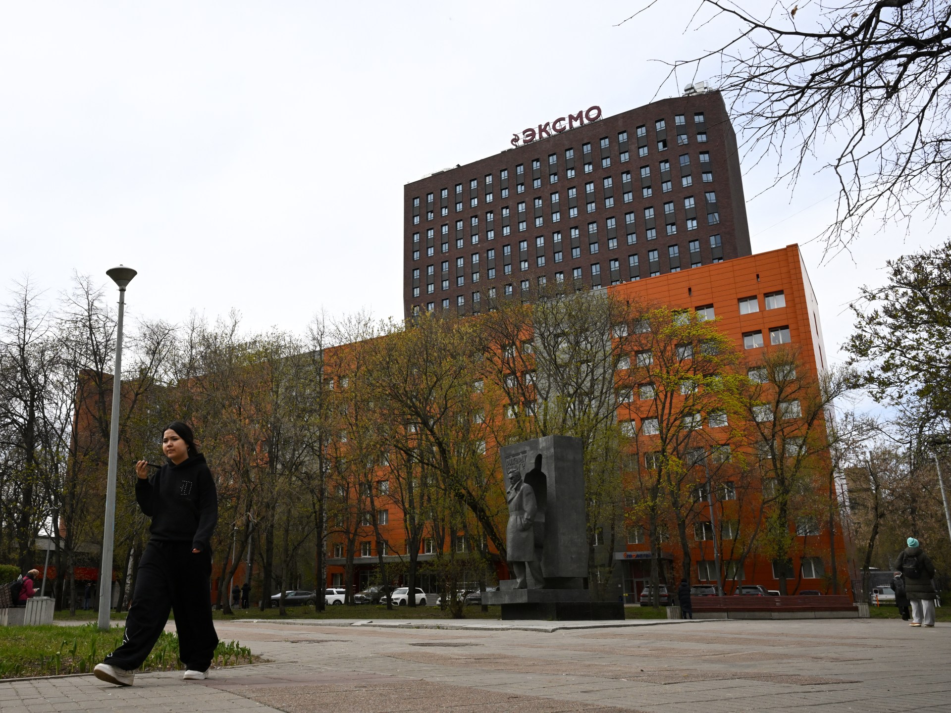 В России полиция провела рейд в издательстве Eksmo по делу о «гей-пропаганде»