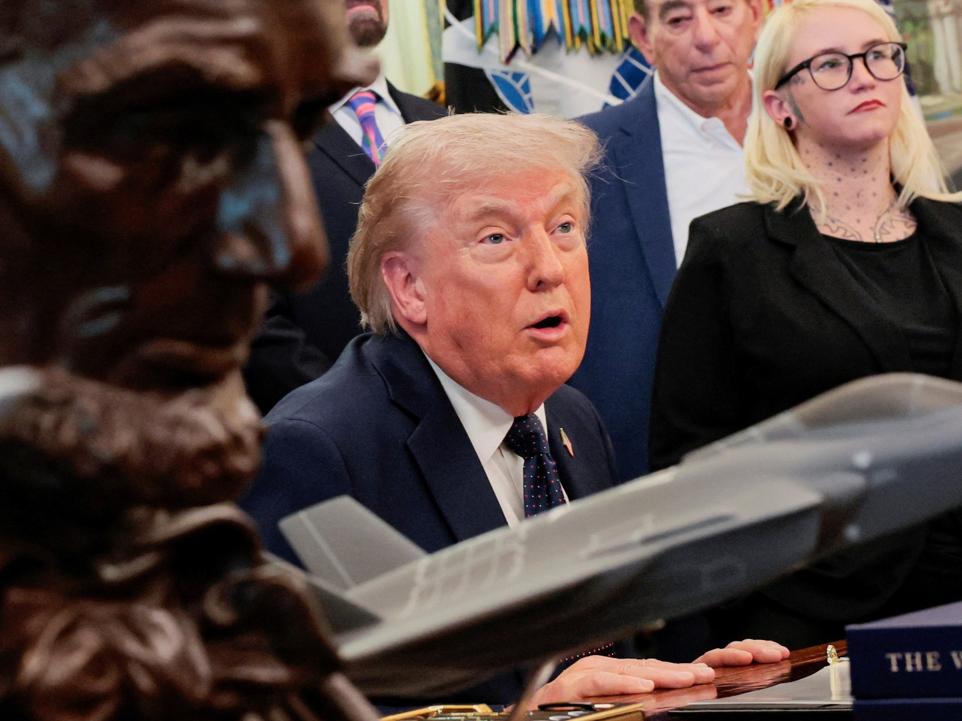 Трамп заявил, что Ормузский пролив закрывает он, а не Иран