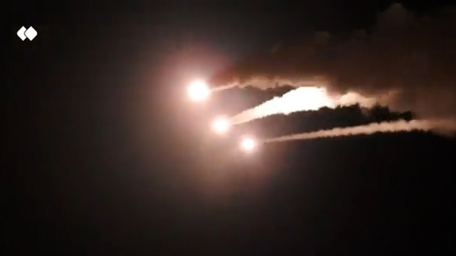 Иран запустил ракеты по Израилю: видео из Тегерана