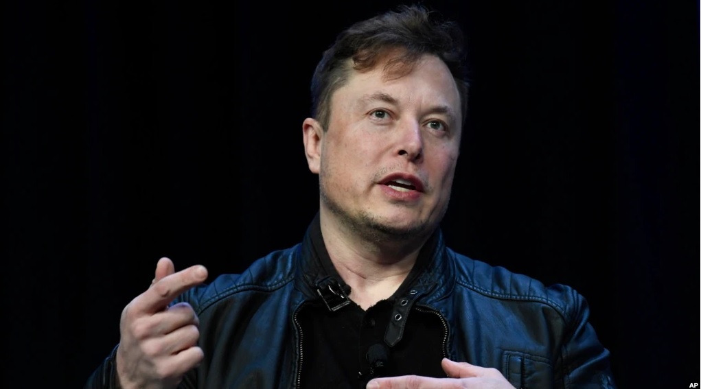 Компания SpaceX подала заявку на выход на фондовый рынок, который может сделать Илона Маска триллионером
