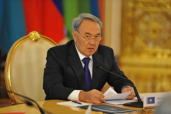 Н. Назарбаев утвердил список оценщиков деятельности политиков