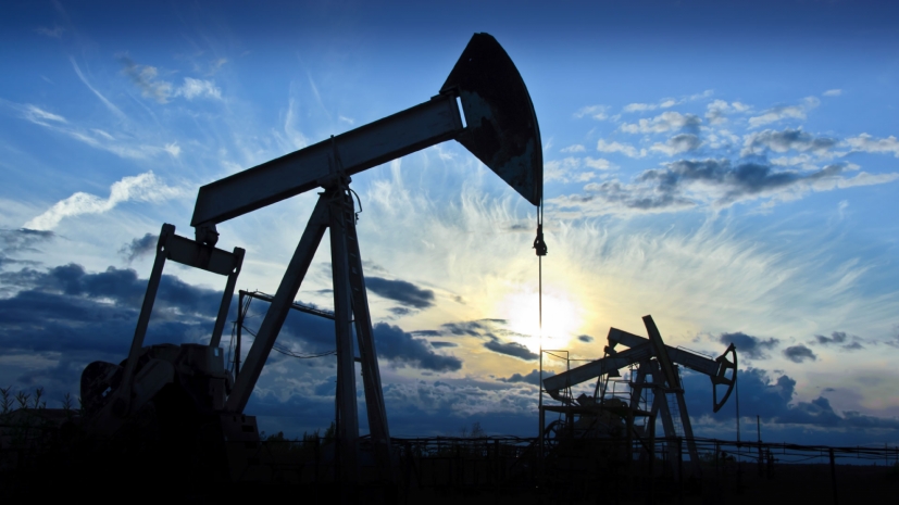 Прогнозы МЭА ускорили снижение нефтяных котировок