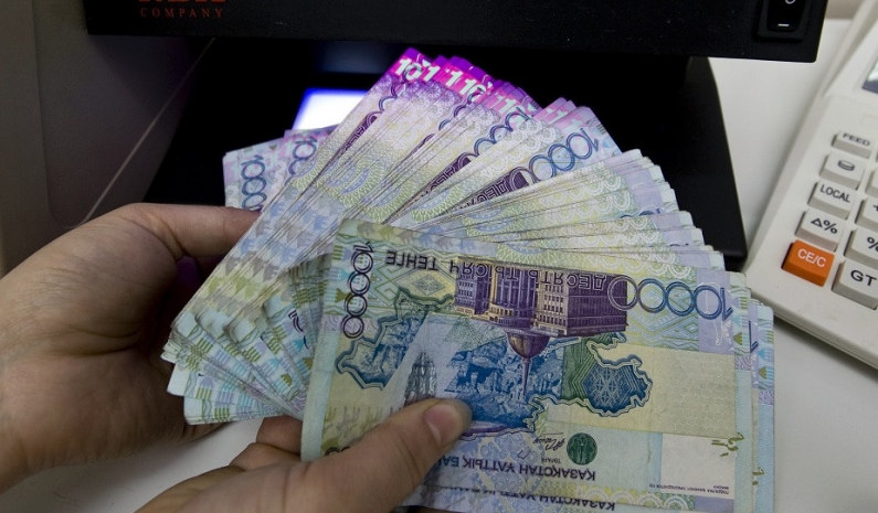 В Казахстане сокращается число микрокредитных организаций