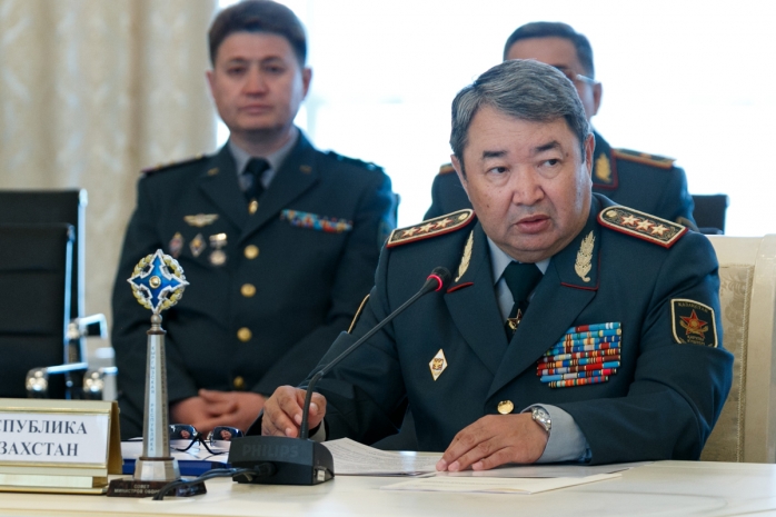 Бывший министр обороны Жасузаков получил новое назначение