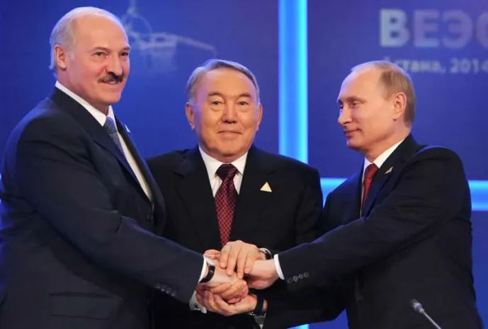 Путин обсудит с Назарбаевым и Лукашенко ситуацию на Украине