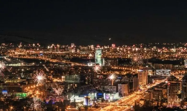 В Алматы выбрали самые новогодние зданияЭксклюзив