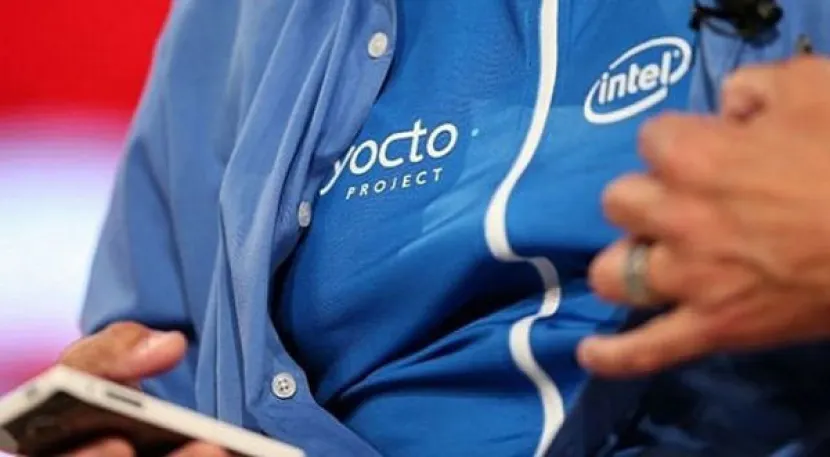 Intel представила прототип смарт-рубашки