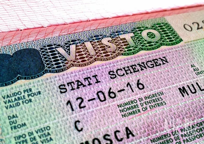 Казахстанцы начали часто предоставлять недостоверные данные при получении визы в ЕС