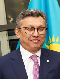 Бахыт Султанов