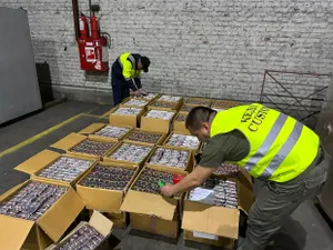 Более 350 килограммов контрабандных БАДов пытались провезти в Казахстан