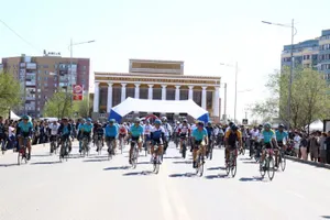 В Атырау при поддержке меценатов открылась школа велоспорта