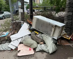 Казахстанцев оштрафовали на 5,2 млрд тенге за мусор и нарушения благоустройства