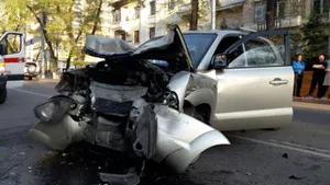В Алматы столкнулись два внедорожника