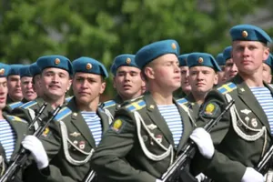 Российские десантники прибыли в Казахстан на учения ОДКБ