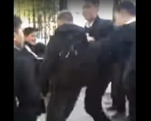 Полицейские установили всех героев видеоролика с избиением школьника