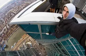 5 самых необычных аксессуаров для селфи