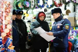 Рейды по контролю за продажей пиротехники продолжаются в Астане