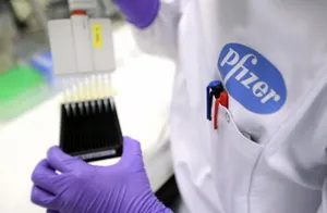 Pfizer и BioNTech ускоряют предложение вакцины добровольцам с плацебо