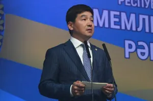 Байбек рассказал, кто «ловит рыбку в мутной воде»