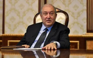 Президент Армении призвал уйти в отставку кабинет Пашиняна