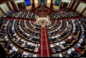 Парламент Казахстана поддержал предложение Назарбаева