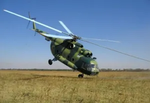 В Минобороны назвали причину посадки на автотрассу вертолета ВВС РК