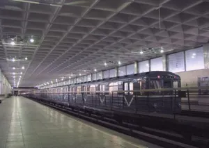Две станции метро в Санкт-Петербурге закрыты из-за бесхозного предмета