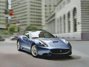 Названа дата премьеры новой Ferrari California