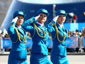 Женщины- военнослужащие примут участие в параде Победы