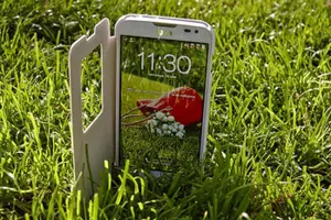 LG Electronics представила в Казахстане смартфон L90 DualЭксклюзив