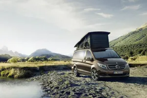 Mercedes-Benz построил дом на колесах