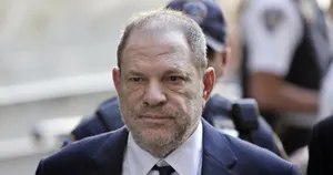 Харви Вайнштейн выплатит за домогательства 44 миллиона долларов