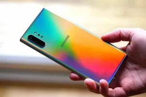 Рекордно дорогой смартфон выпустит Samsung