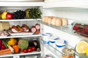 Какие продукты не нужно хранить в холодильнике – специалисты