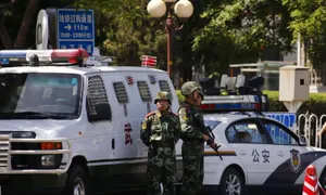 В Китае автопогрузчик въехал в толпу