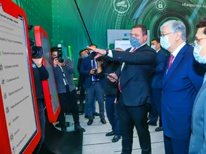 Михаил Ломтадзе презентовал главе государства инновационные сервисы