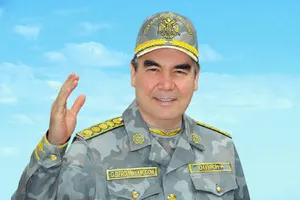 Ночные военные учения внезапно объявил президент Туркменистана
