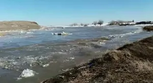 В регионах продолжает прибывать большая вода. ВИДЕО