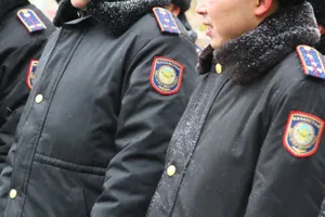 Голый мужчина пытался разбить теплую остановку в Нур-Султане