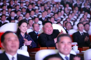 Впервые за год на публике появилась жена Ким Чен Ына