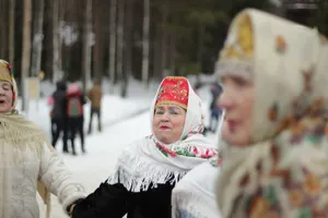 Народные приметы: время водить хороводы