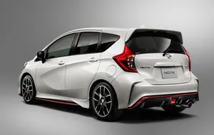 Nissan частично рассекретил Note Nismo и Note Nismo S